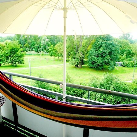 Apartment With Park And National Stadion View Private Free Parking Varsovia Exterior foto